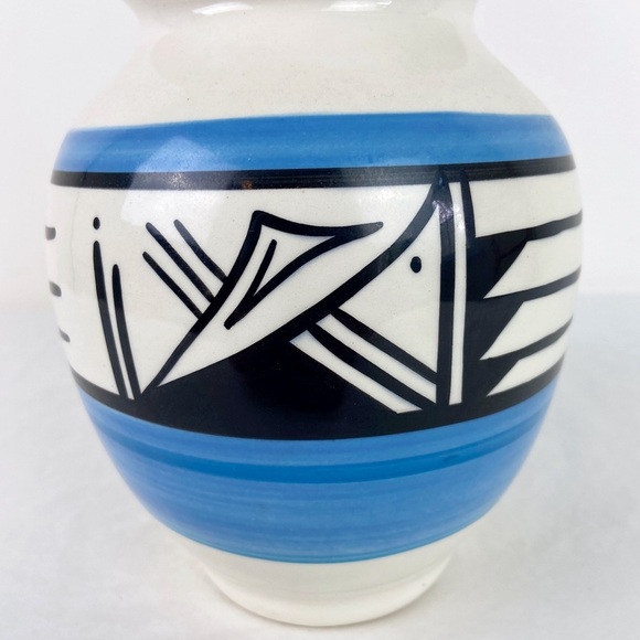 American Indian Vintage Ute Mountain Pottery Vase - Picture 5 of 8